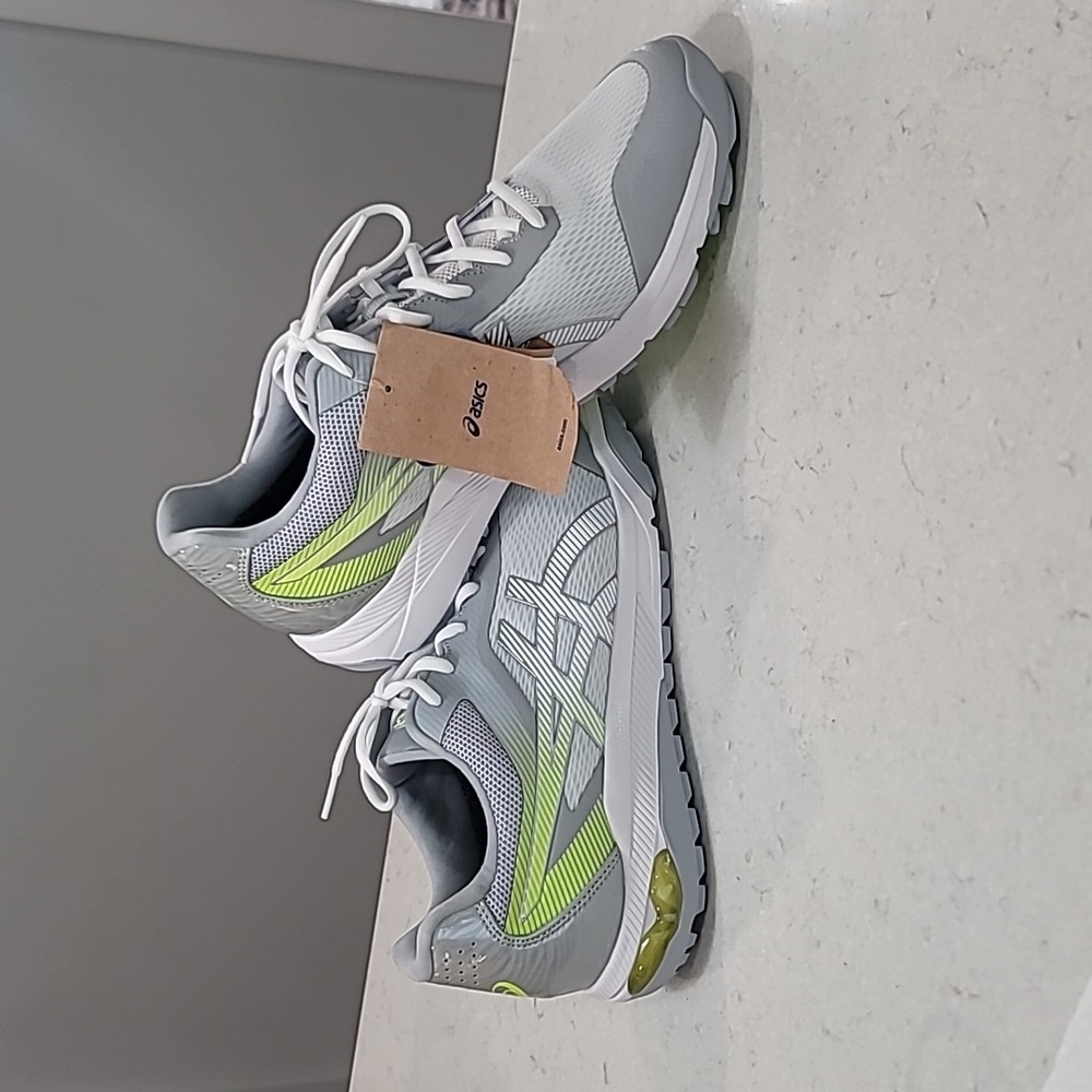 Asics size 11.5 white.